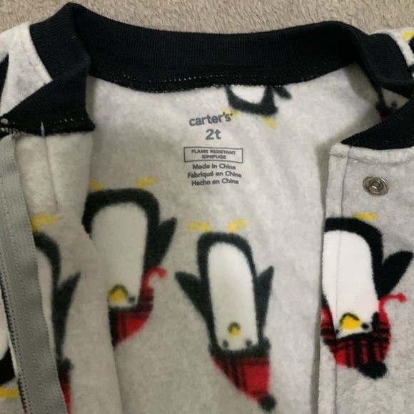 Fleece sleeper with zipper closure! New without tag. - Picture 2 of 5